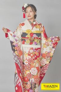 成人式　可愛い　振袖　赤　白地　人気