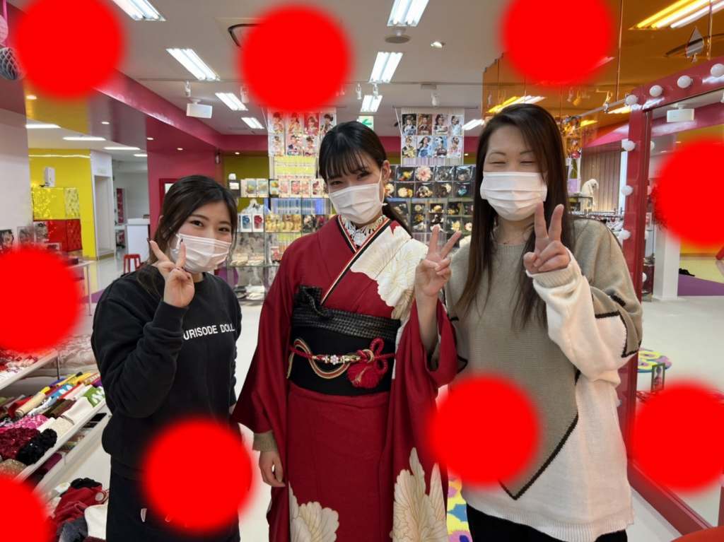 TAKAZEN　タカゼン　モード　黒色　青色　派手　キラキラ　振袖　成人式　レンタル