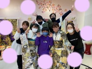 TAKAZEN　タカゼン　モード　黒色　派手　キラキラ　振袖　成人式　レンタル