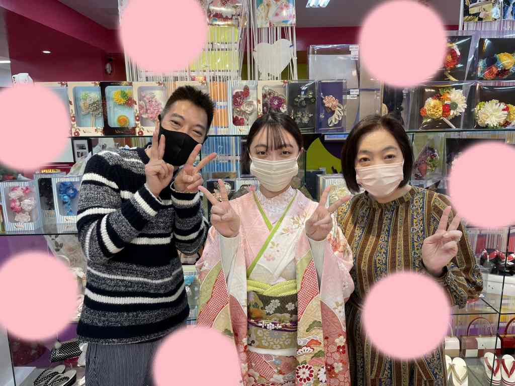 TAKAZEN　タカゼン　ピンク　古典柄　白地　振袖　成人式　レンタル