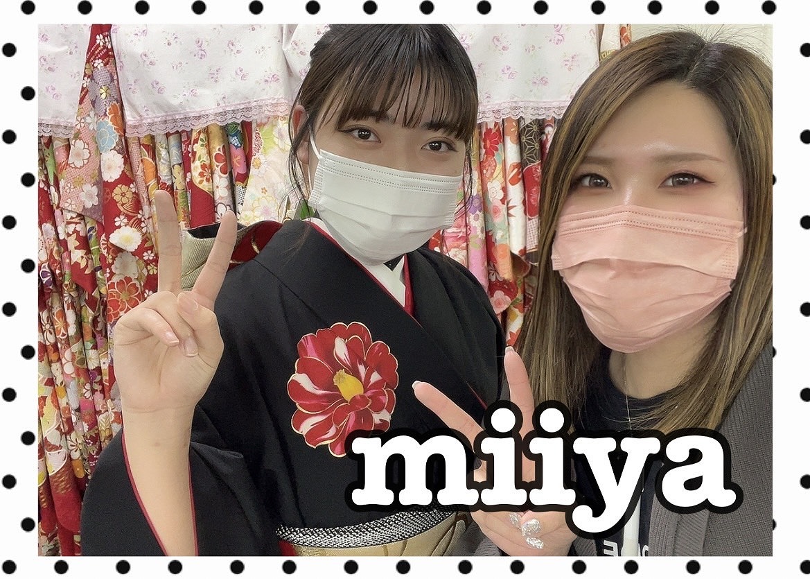【TAKAZEN奈良店】3日♡黒のレトロでおしゃれな振袖で姫ちゃんご紹介♡