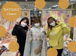 ヴｨンテージ　くすみ　振袖レンタル