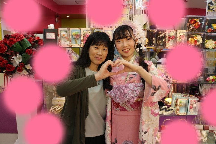 TAKAZEN　タカゼン　モード　黒色　青色　派手　キラキラ　振袖　成人式　レンタル