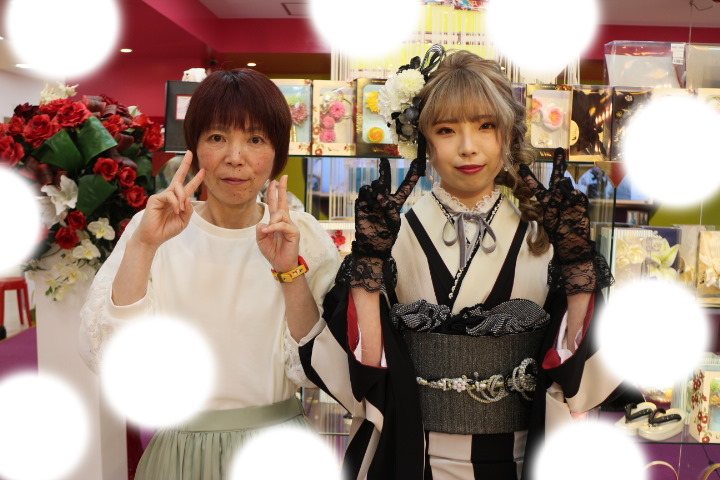 TAKAZEN　タカゼン　モード　黒色　青色　派手　キラキラ　振袖　成人式　レンタル