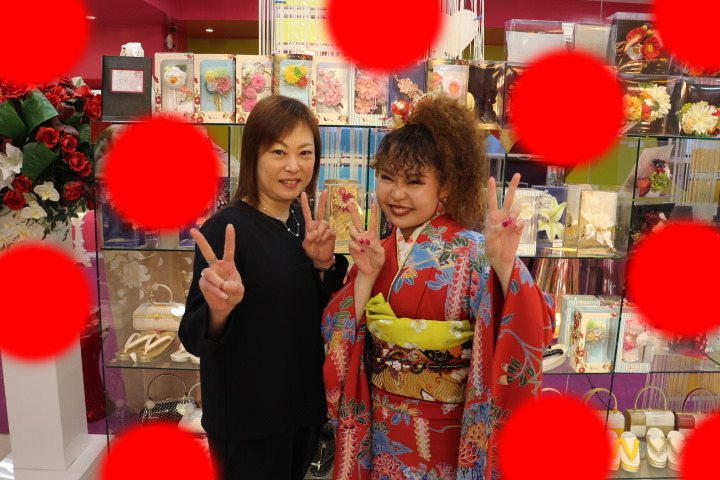 TAKAZEN　タカゼン　モード　黒色　青色　派手　キラキラ　振袖　成人式　レンタル