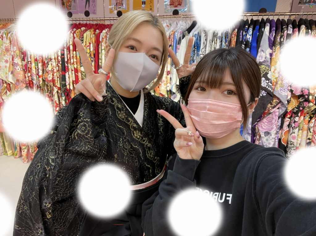 TAKAZEN　タカゼン　モード　黒色　青色　派手　キラキラ　振袖　成人式　レンタル