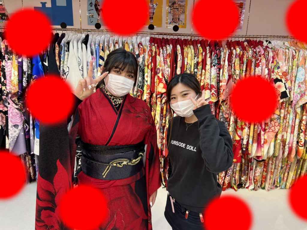 TAKAZEN　タカゼン　モード　黒色　青色　派手　キラキラ　振袖　成人式　レンタル