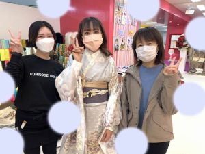 TAKAZEN　タカゼン　くすみ　シンプル　キラキラ　振袖　成人式　レンタル