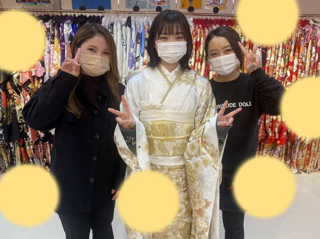 TAKAZEN　タカゼン　白金　古典柄　　振袖　成人式　レンタル