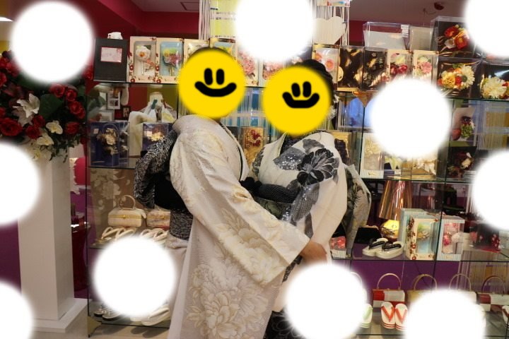 TAKAZEN　タカゼン　モード　黒色　青色　派手　キラキラ　振袖　成人式　レンタル