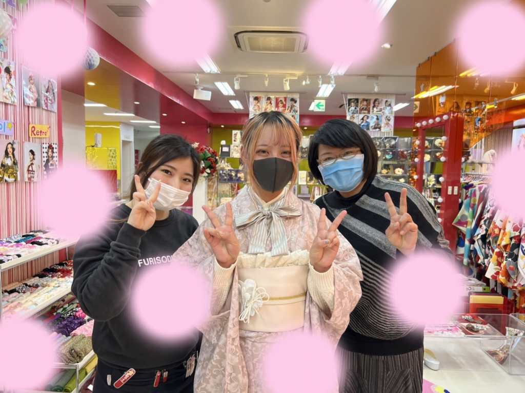 TAKAZEN　タカゼン　モード　黒色　青色　派手　キラキラ　振袖　成人式　レンタル
