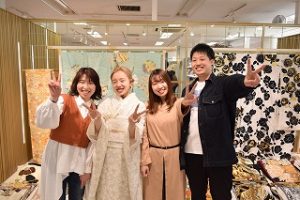 ヴｨンテージ　くすみ　振袖レンタル