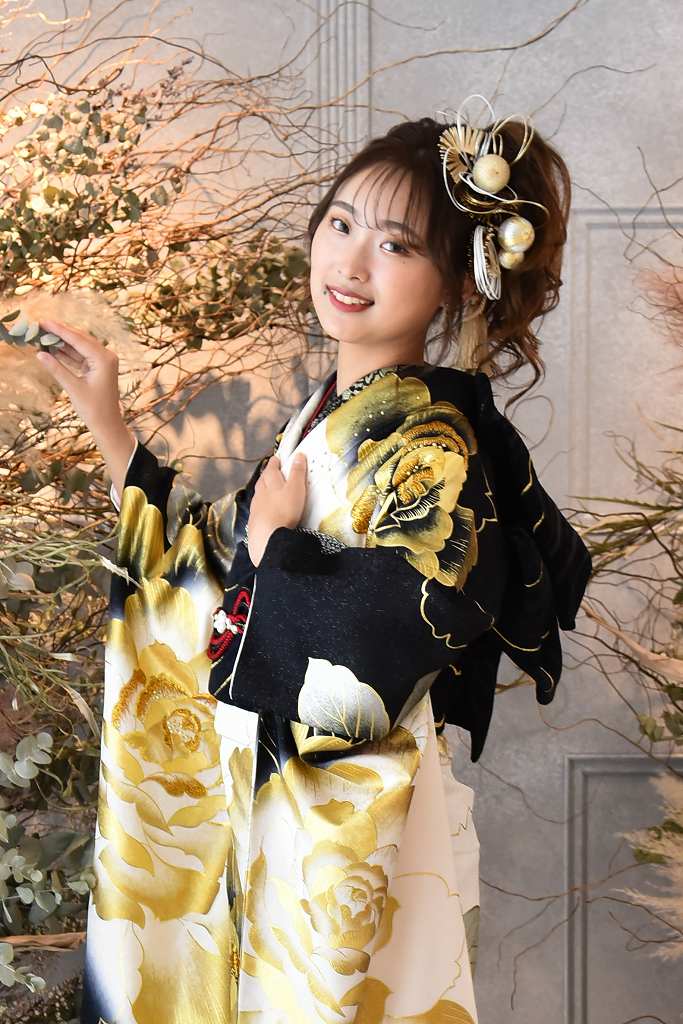れおなちゃん｜成人式振袖・卒業式袴レンタル・前撮りなら