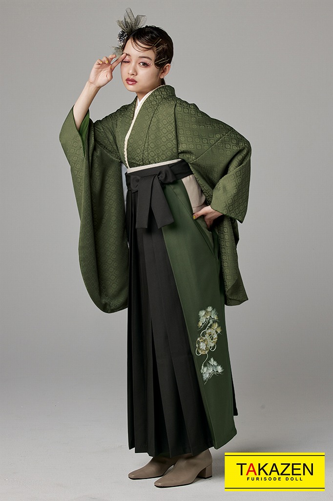TAKAZENのレンタル袴 今流行りのシンプルな無地！(大人っぽい着こなし)　深緑/抹茶色　K23001【通販可】