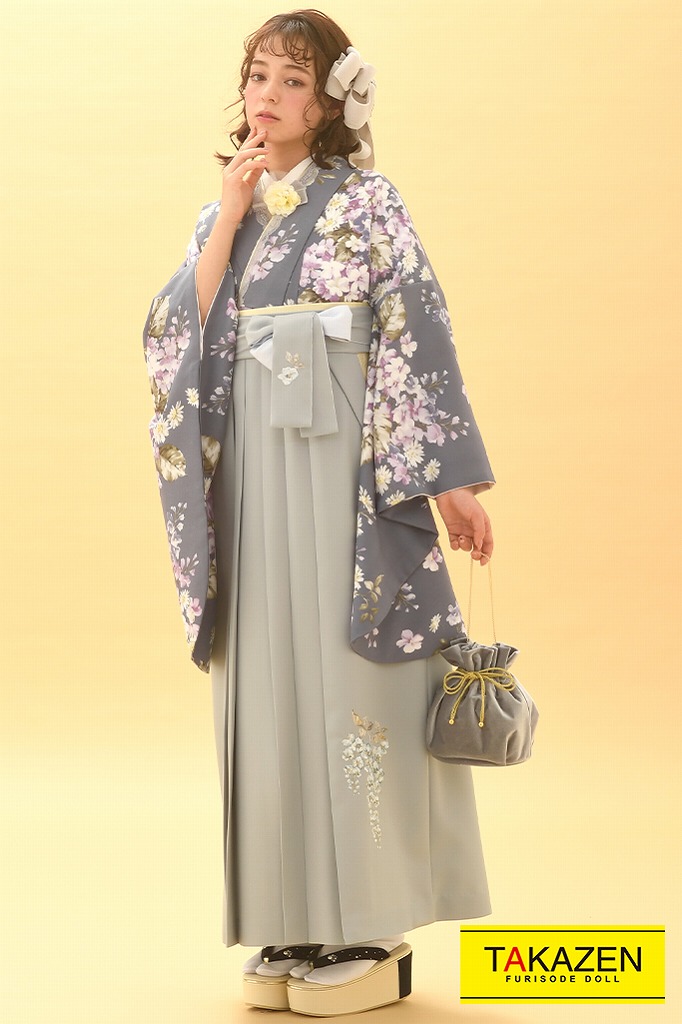 TAKAZENのレンタル袴 くすみカラーガーリー　グレー/グレージュスモーキーカラー　紫陽花柄　同系色コーデ　かわいい【通販可】K23004