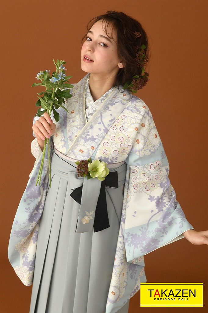 TAKAZENのレンタル袴 正統派古典　ミスティーブルー/水色/白　小花　かわいい　淡い色　おしゃれ【通販可】K23006