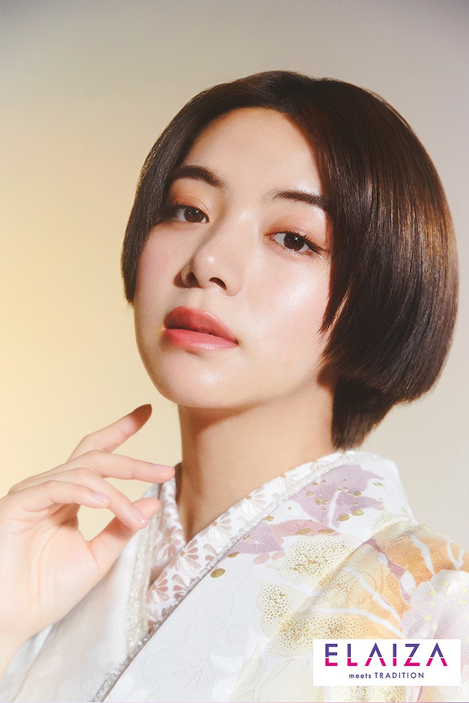 TAKAZENのレンタル振袖 池田エライザ振袖　薄い色/白/ピンク　淡い色/可愛い/くすみカラー/大人っぽい/落ち着いた【通販可】K446