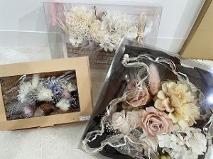 くすみ　くすみカラー　髪飾り
