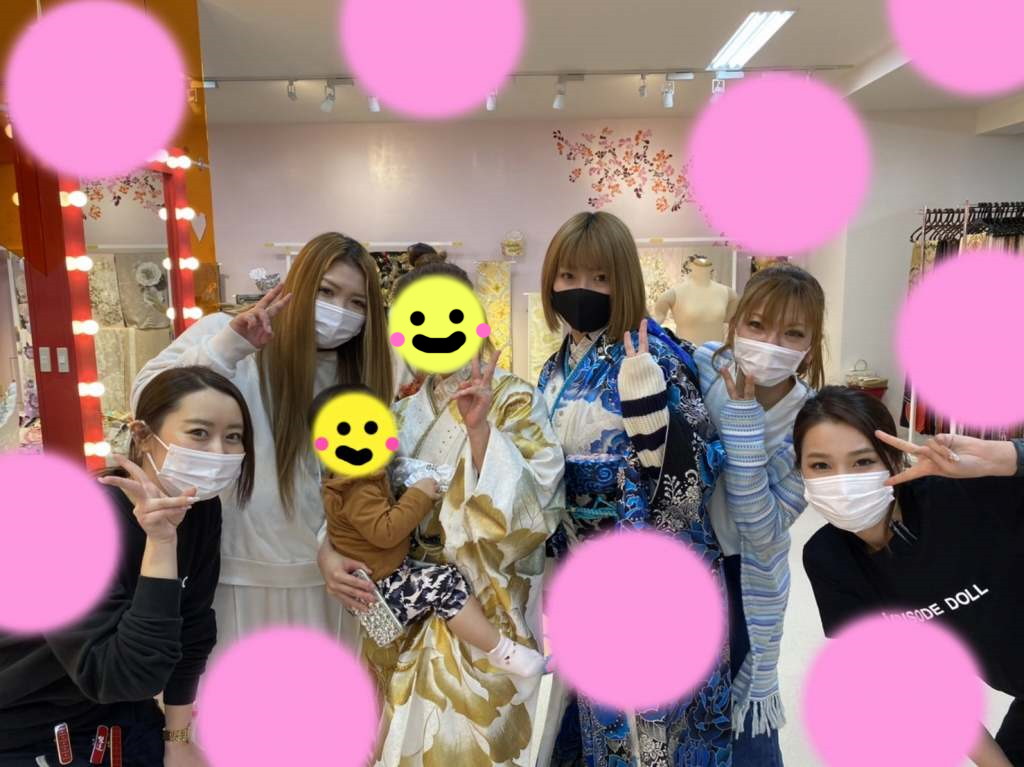 TAKAZEN　タカゼン　モード　金色　青色　派手　キラキラ　振袖　成人式　レンタル
