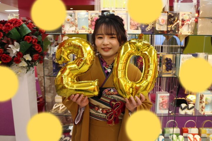 TAKAZEN　タカゼン　前撮り　スタジオ　オシャレ　振袖　成人式　レンタル