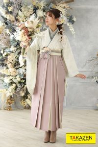 くすみ色袴　うすい色