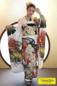 ヴｨンテージ　モード　振袖レンタル