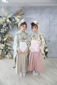 袴　淡い色　かわいい