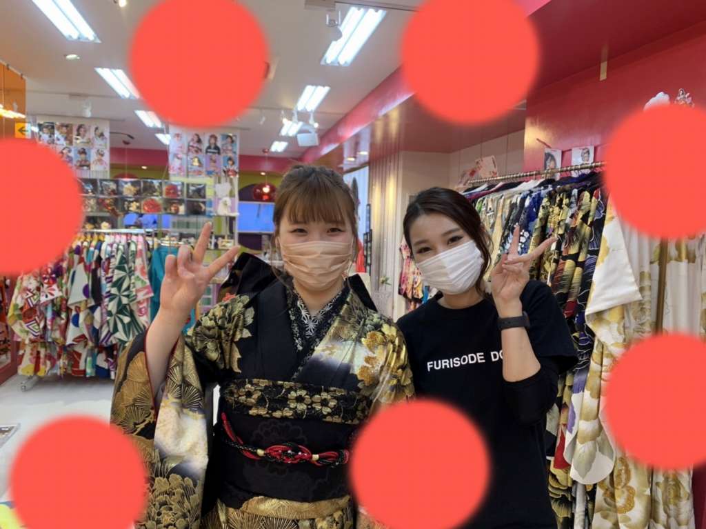 TAKAZEN　タカゼン　モード　黒色　青色　派手　キラキラ　振袖　成人式　レンタル