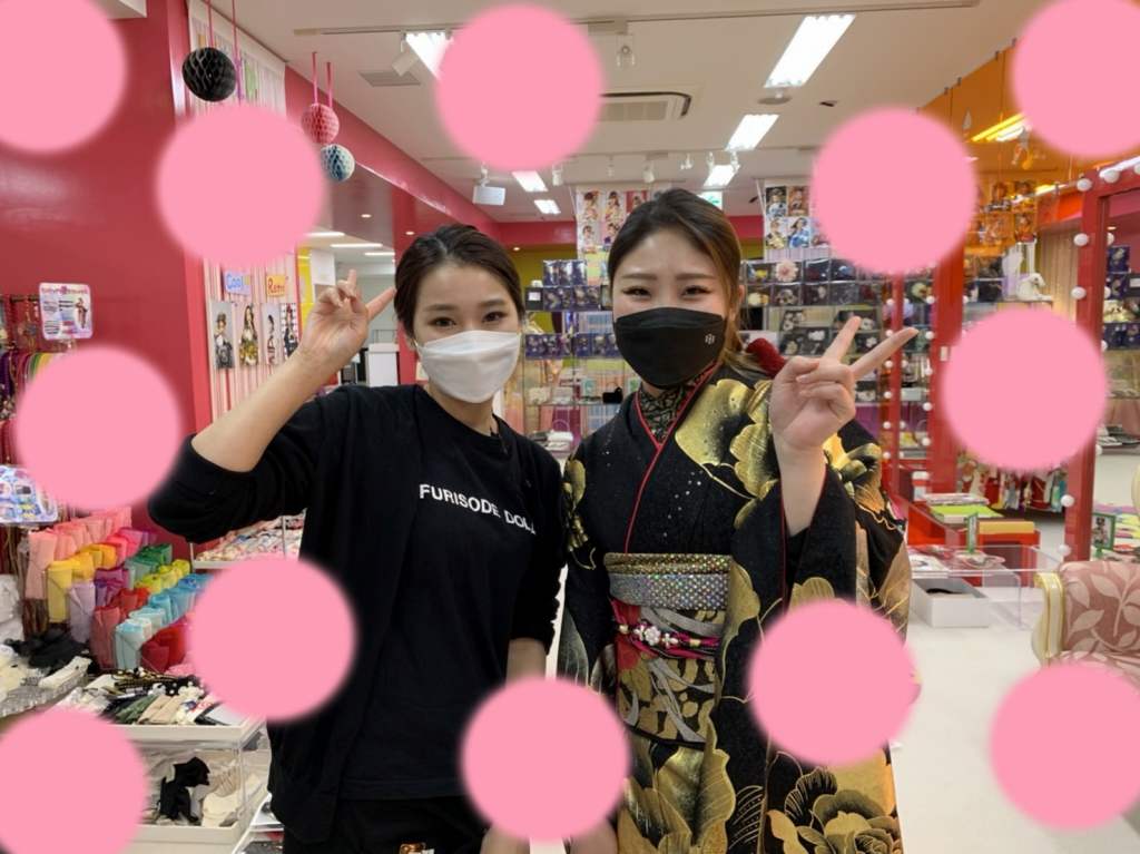TAKAZEN　タカゼン　モード　黒色　金色　派手　キラキラ　振袖　成人式　レンタル