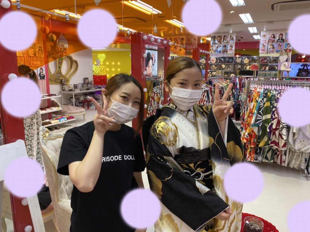 TAKAZEN神戸店　前撮り撮影会　イマドキ　カワイイ　コディネート　モード　キラキラ　黒　振袖　薔薇