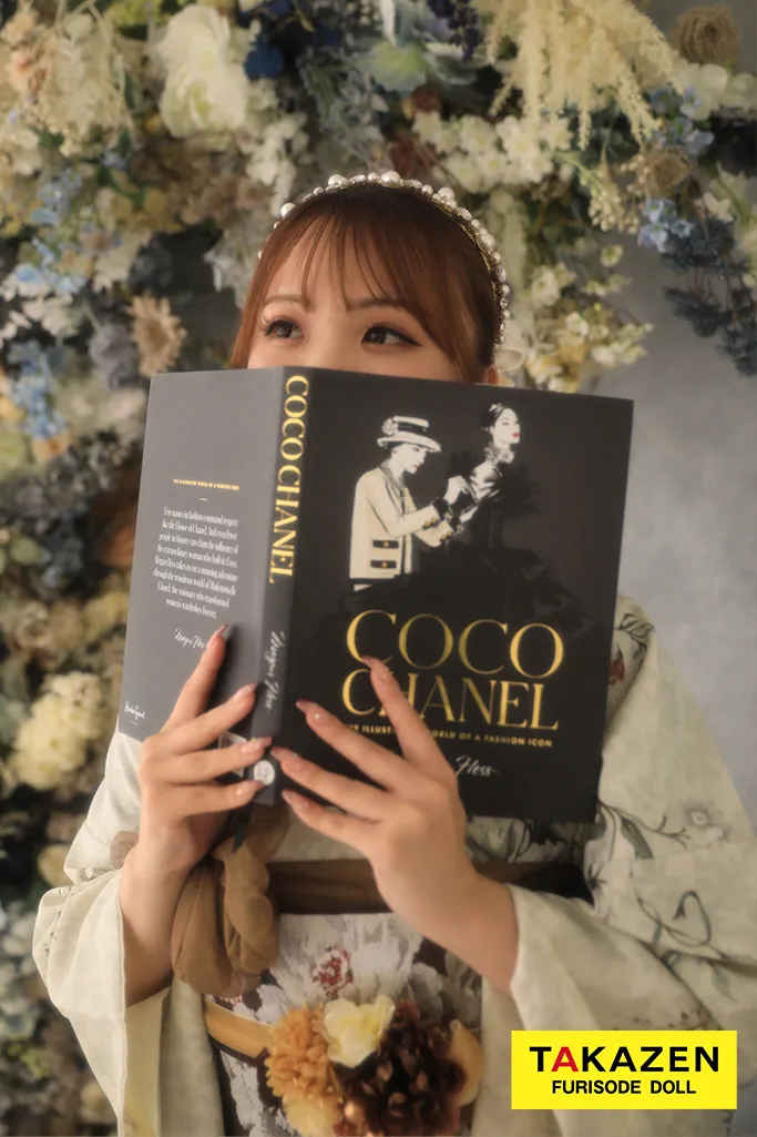 TAKAZENのレンタル振袖 くすみカラーガーリー　ベージュ/くすみ系　花柄　おしゃれ　シンプル　JILLSTUART(ジルスチュアート)振袖　ブーツスタイル【通販可】　K622