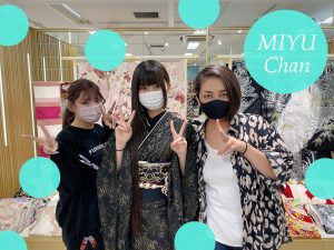 黒レース　振袖レンタル