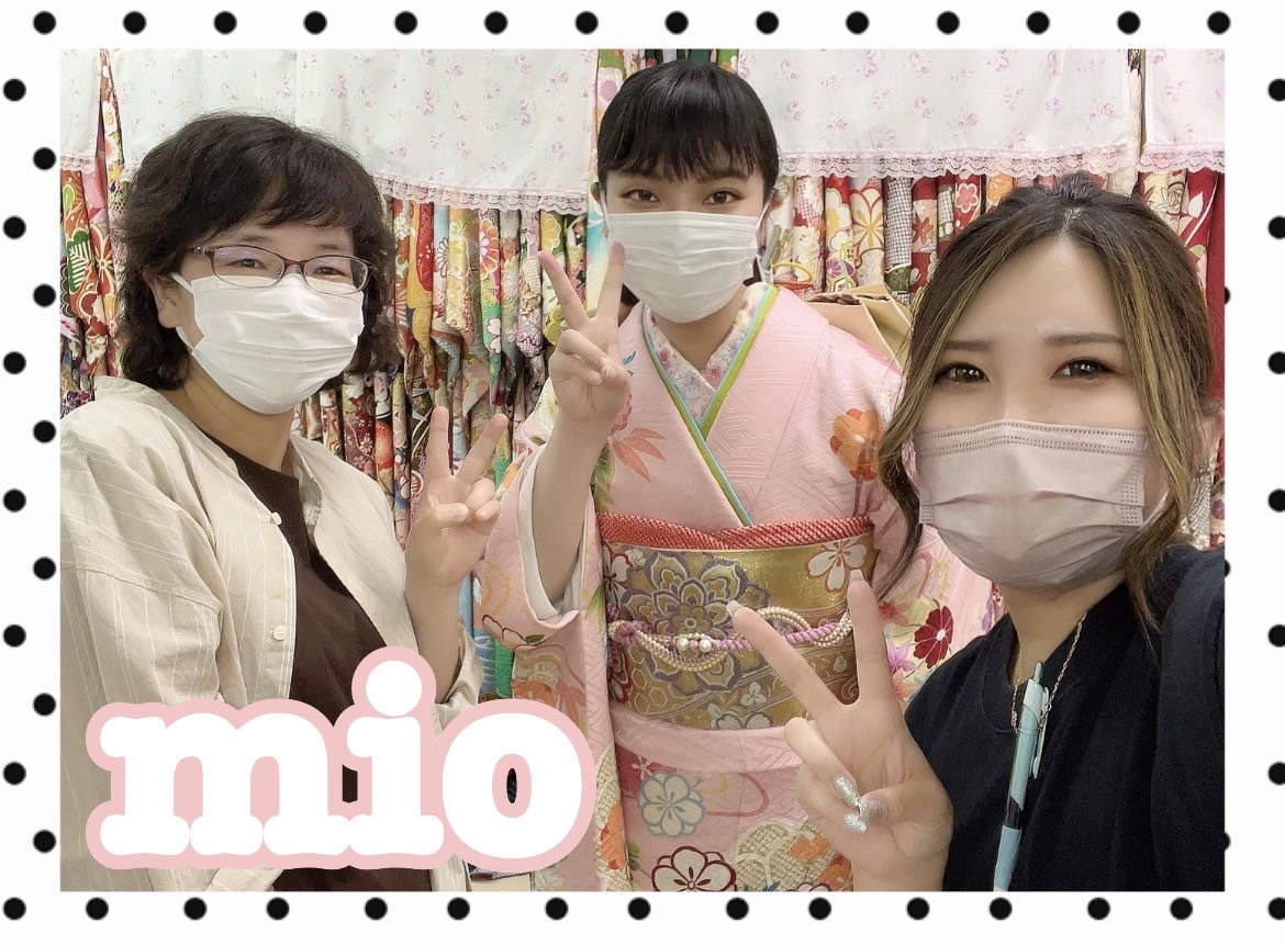 【TAKAZEN奈良店】１4日♡2024年成人式を迎えられる振袖姫ちゃん＆お友達同士で可愛いオシャレな袴姫ちゃん♡