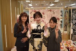 ヘップバーン　フリル　振袖レンタル