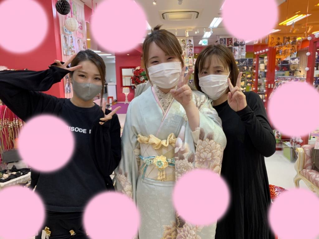 TAKAZEN神戸店　成人式　振袖　くすみカラー　イマドキ　カワイイ　コディネート