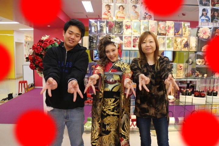 TAKAZEN神戸三宮店　前撮り撮影会　イマドキ　カワイイ　コディネート　振袖　レンタル　くすみ　派手　キラキラ　かわいい　おしゃれ　イマドキ　成人式