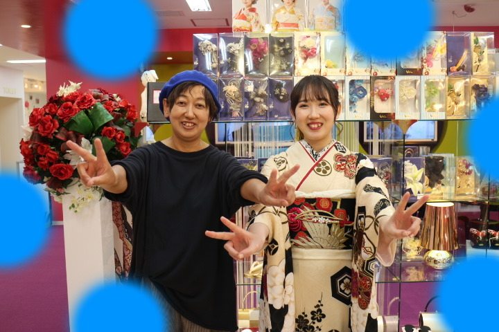 TAKAZEN神戸三宮店　前撮り撮影会　イマドキ　カワイイ　コディネート　振袖　レンタル　くすみ　派手　キラキラ　かわいい　おしゃれ　イマドキ　成人式