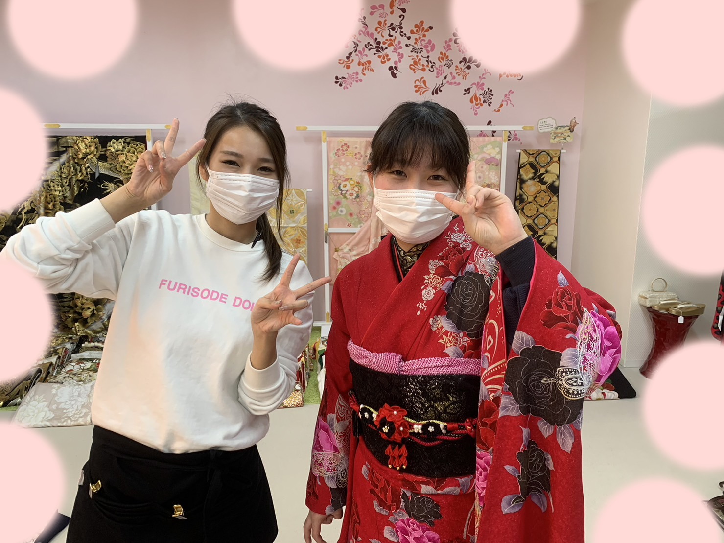 TAKAZEN神戸店　赤　格安　イマドキ　カワイイ　コディネート