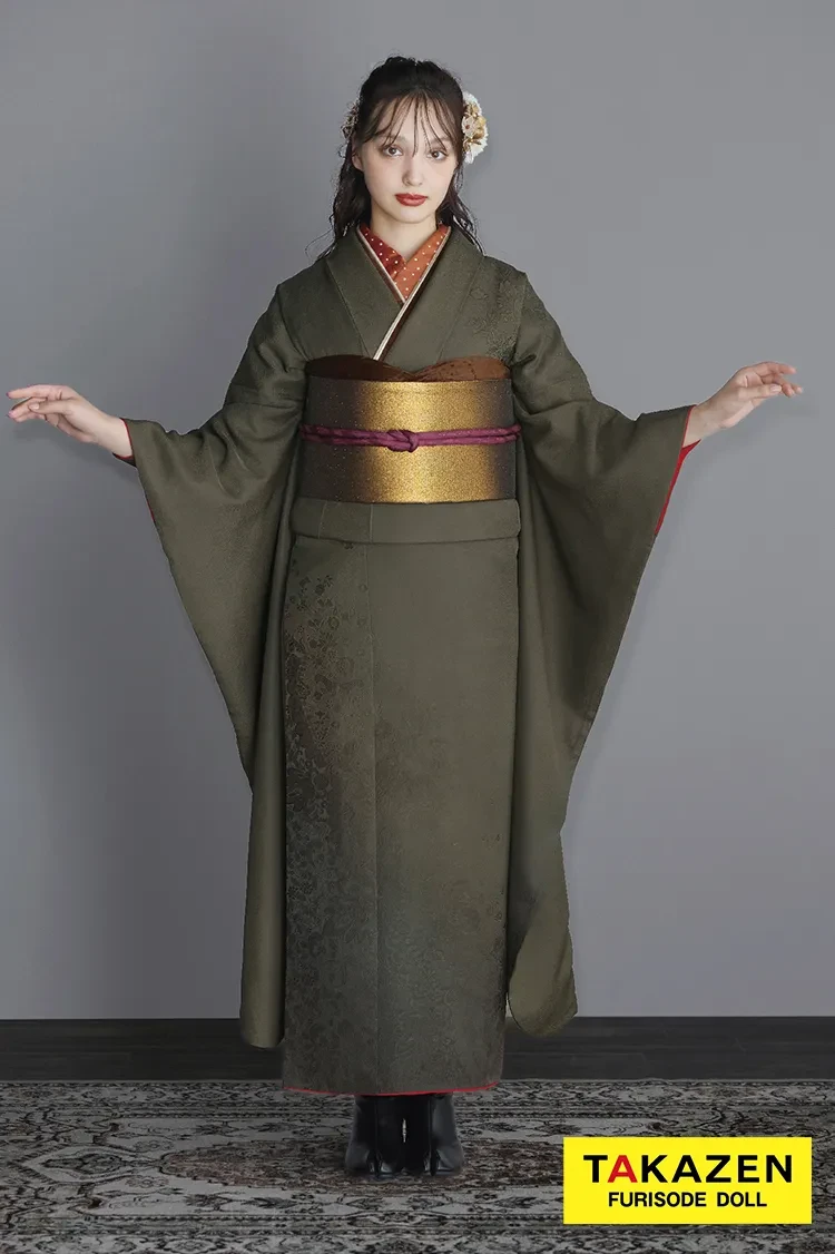 TAKAZENのレンタル振袖 ヴィンテージスタイル 緑/グリーン 無地 大人っぽい かっこいい 粋な振袖 レトロ ブーツコーデ 目立つ シンプル 香川るな【通販可】24036