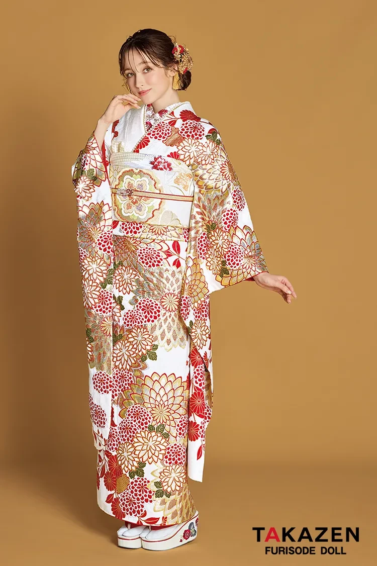 TAKAZENのレンタル振袖 最高級古典柄振袖　滝泰/最高級金彩刺繍絞り友禅　白/金/赤　菊柄　上品な振袖　綺麗　はんなり　豪華　唐絞り　周防ジゼル【通販可】24040
