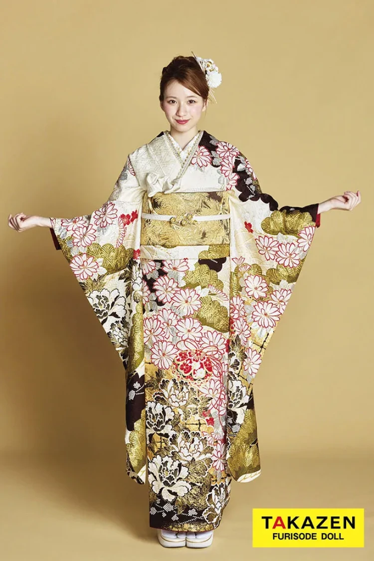 TAKAZENのレンタル振袖 最高級古典柄振袖 滝泰/最高級金彩刺繍絞り友禅 白/金/茶 鞠柄/牡丹柄 大人っぽい 豪華 上品 白宮みずほ【通販可】24042