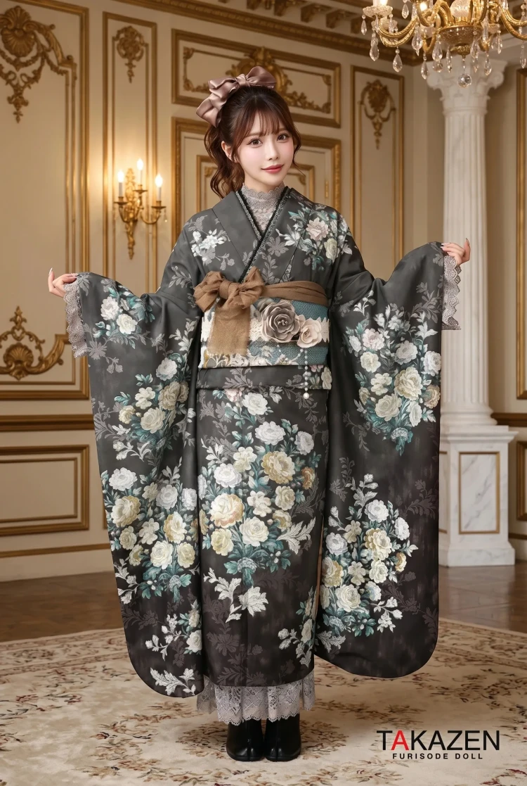 TAKAZENのレンタル振袖 くすみカラーガーリー　グレー/ダスティーカラー　薔薇柄/柄小さめ　ジルスチュアートブランド振袖(JILLSTUART)　レースインナーコーデ　【通販可】G56