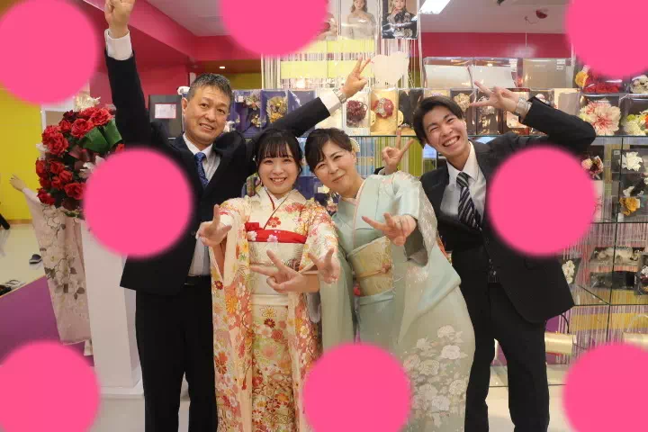 TAKAZEN神戸店　　成人式　振袖　王道　正統派古典　かわいい　クリーム色