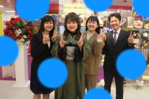TAKAZEN神戸店前撮り撮影会　ヴィンテージ　緑　振袖 成人式前撮り　ヴィンテージ　緑　振袖　前撮り撮影会　イマドキ　カワイイ　コディネート　振袖　レンタル　袴　