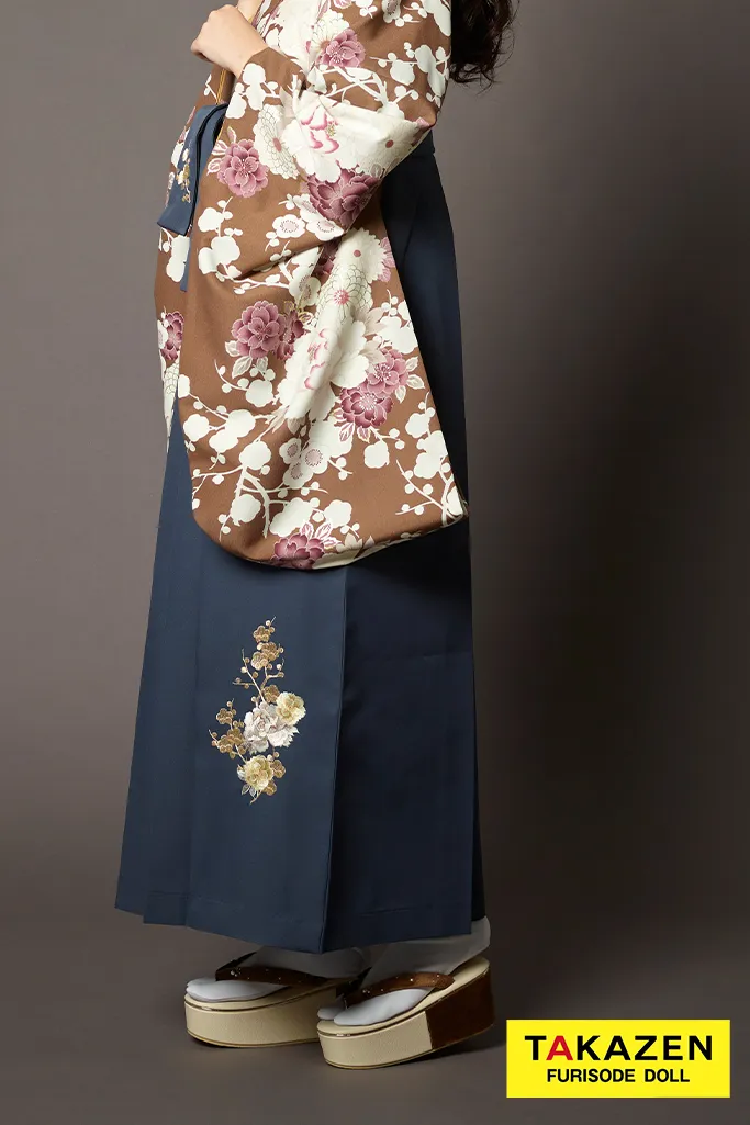 TAKAZENのレンタル袴 くすみカラー古典　ブラウン　菊柄/桜柄　おしとやか　清楚　綺麗【通販可】K24004　