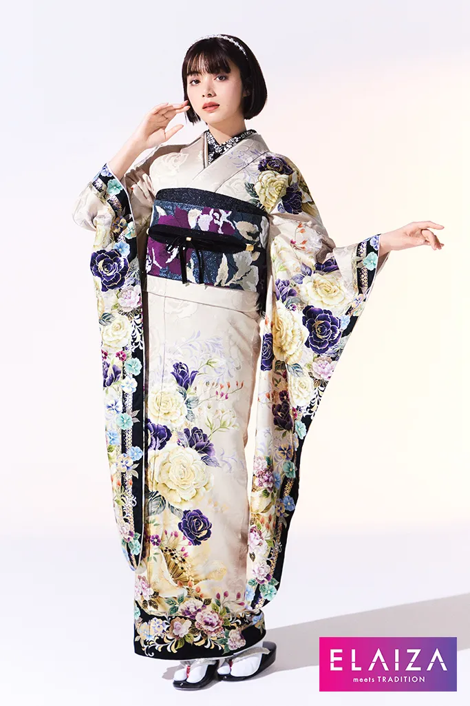 TAKAZENのレンタル振袖 池田エライザ振袖　ベージュ/紫　薔薇柄　洋風　おしゃれ　エレガント　個性派【通販可】K710