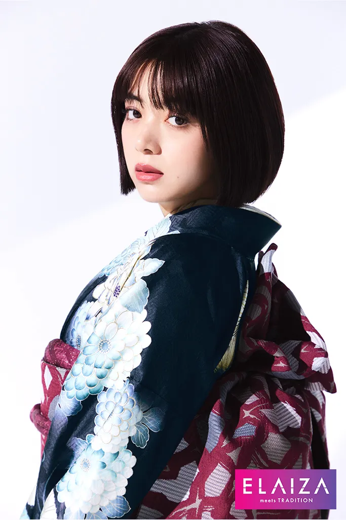 TAKAZENのレンタル振袖 池田エライザ振袖　ネイビー/濃紺　牡丹柄/古典柄　大人っぽい/正統派古典/清楚/綺麗/可愛い/落ち着いた【通販可】K711