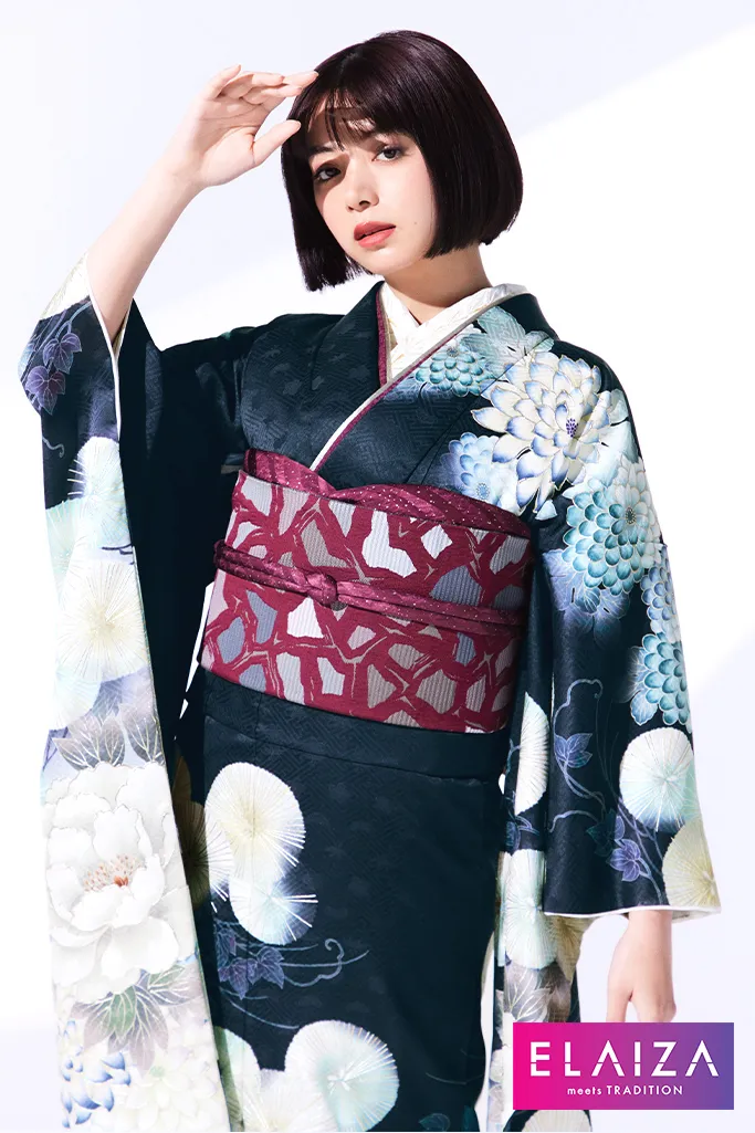 TAKAZENのレンタル振袖 池田エライザ振袖　ネイビー/濃紺　牡丹柄/古典柄　大人っぽい/正統派古典/清楚/綺麗/可愛い/落ち着いた【通販可】K711