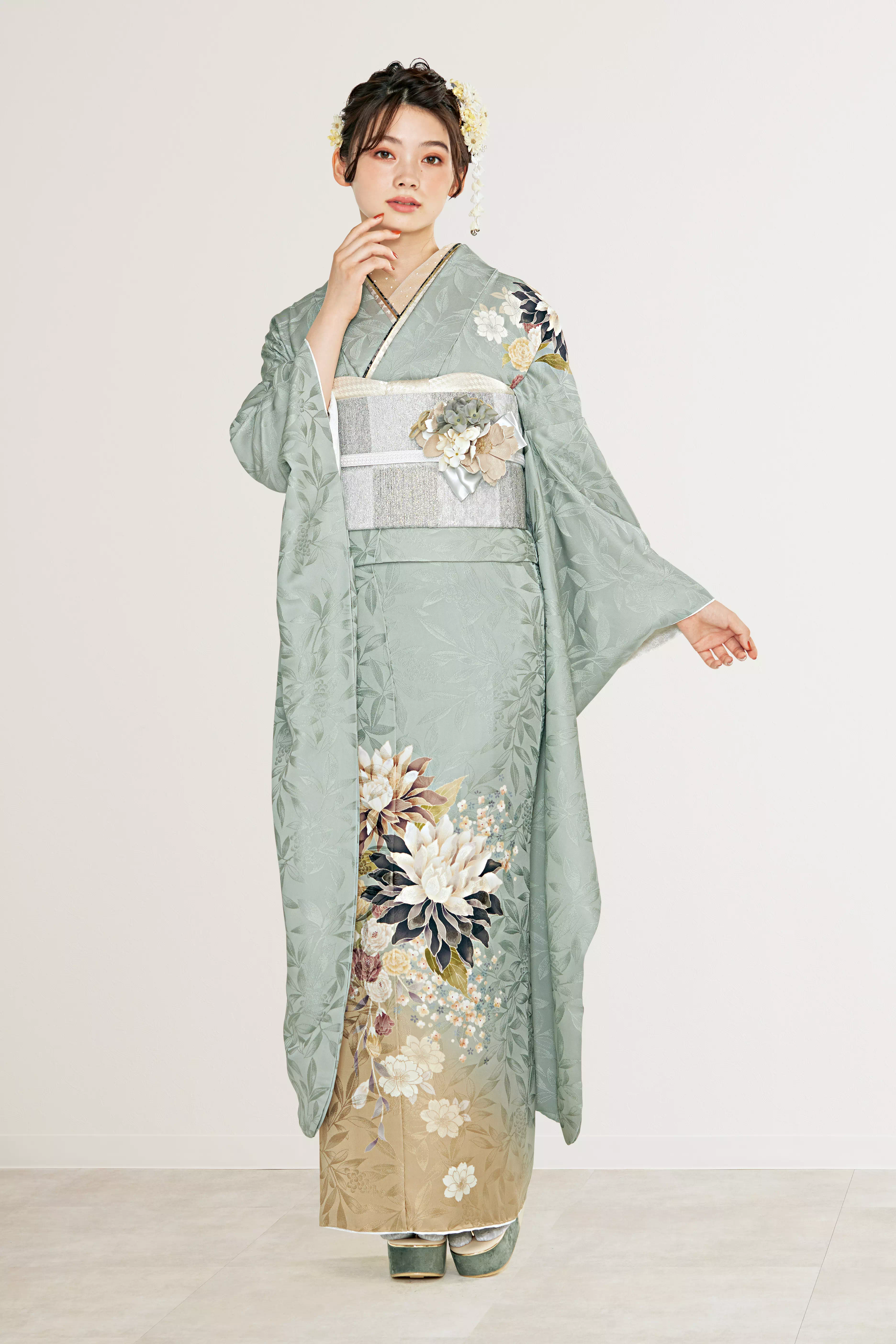 TAKAZEN姫路店　姫路市　成人式　卒業式　袴　振袖　イマドキ振袖　加古川市　高砂　古典柄　くすみカラー　寒色