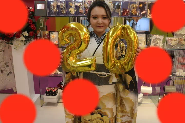 TAKAZEN神戸店　成人式　振袖　前撮り撮影会　モード　キラキラ　金